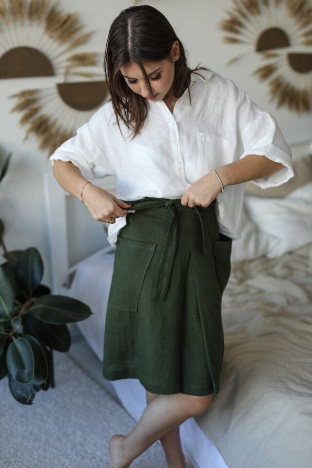 Linen-wrap-skirt-Japan-in-forest-green-2