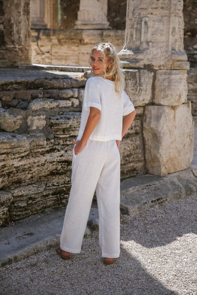 White-linen-pants-and-top-4