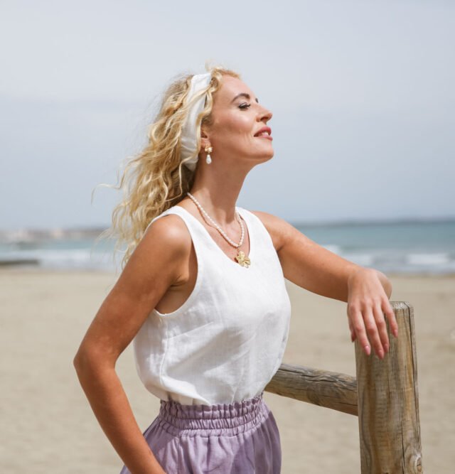 White-linen-top-positano-and-purple-linen-skirt-12