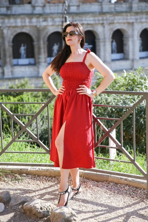 Red-linen-dress-latina-1