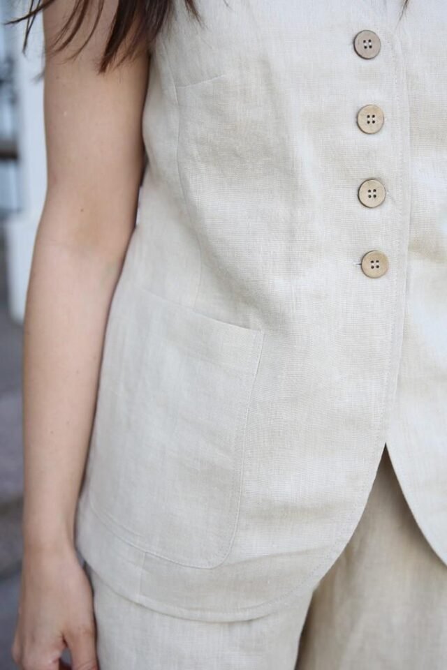 Sand linen vest