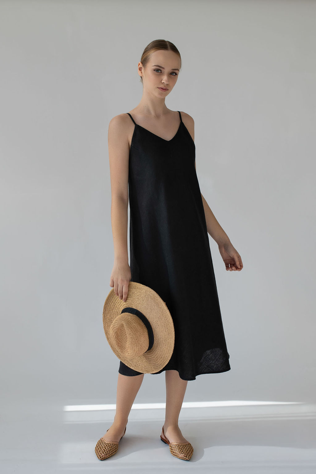 SPERLONGA LITTLE BLACK LINEN DRESS