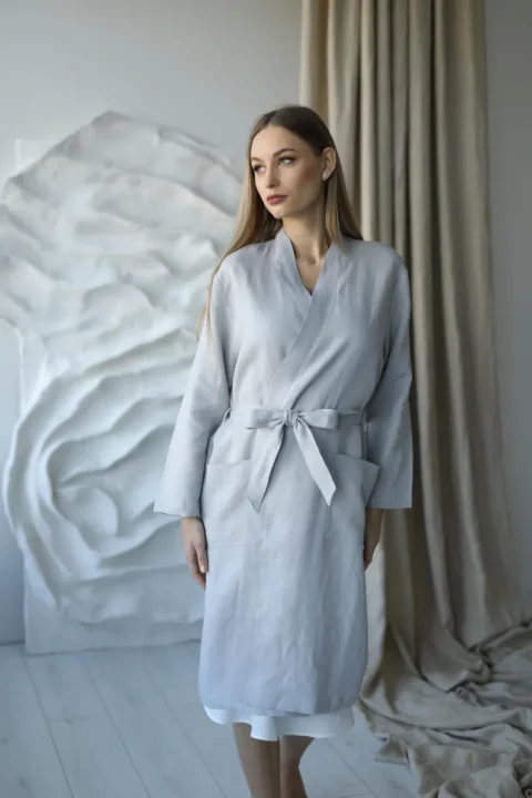 Linen-robe-in-grey-for-women