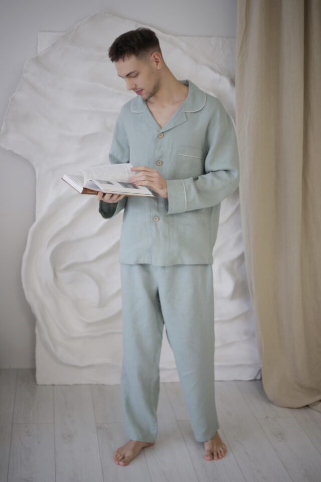 linen pyjamas for man