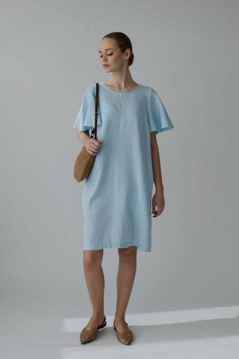 capri-sky-blue-linen-dress-summer-outfit