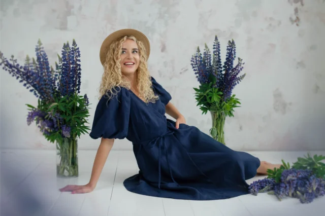 Ronda-Linen-wrap-dress-in-navy-blue-11