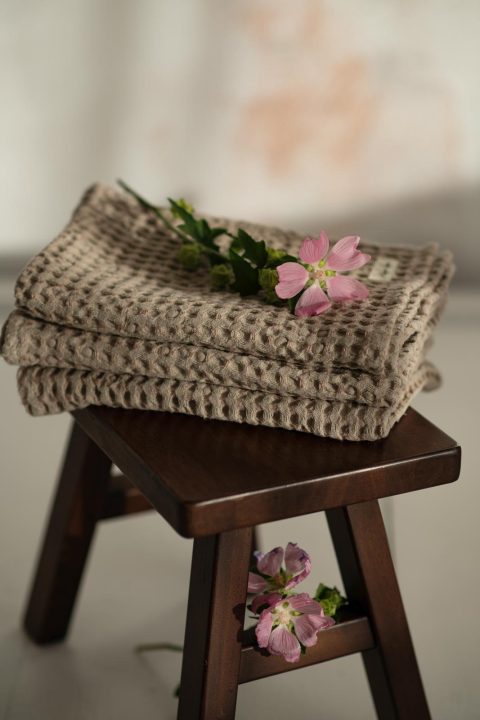 Linen-waffle-towels-taupe-13