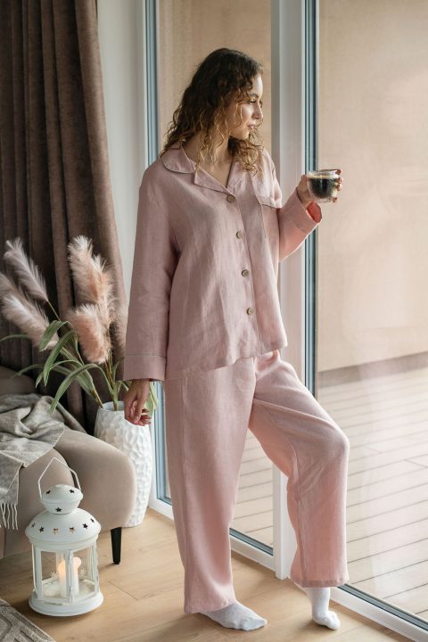 sustainable linen sleepwear handmade in Europe