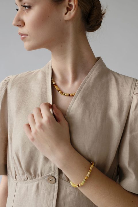 minimalist amber necklace with bracelet